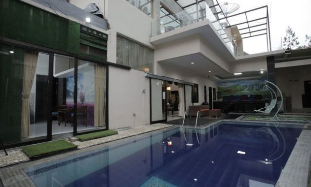 top 10+ rekomendasi villa dengan private pool di bandung, bisa sewa untuk honeymoon mulai rp3.200.000