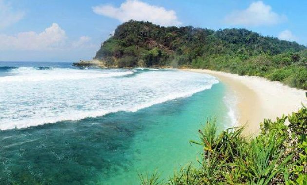 top 10+ rekomendasi wisata pantai di dekat kediri yang bagus dan terkenal termasuk tiket masuknya