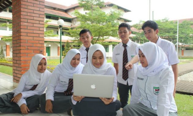 top 10+ sekolah termahal di indonesia, biaya spp selangit!