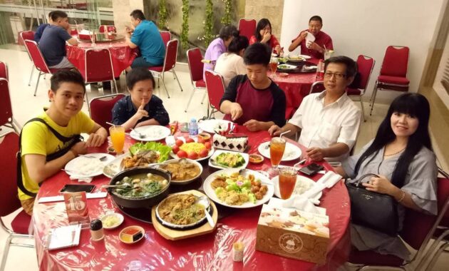 top 10+ tempat makan di pontianak yang bagus bisa untuk keluarga dan apakah ada playground?