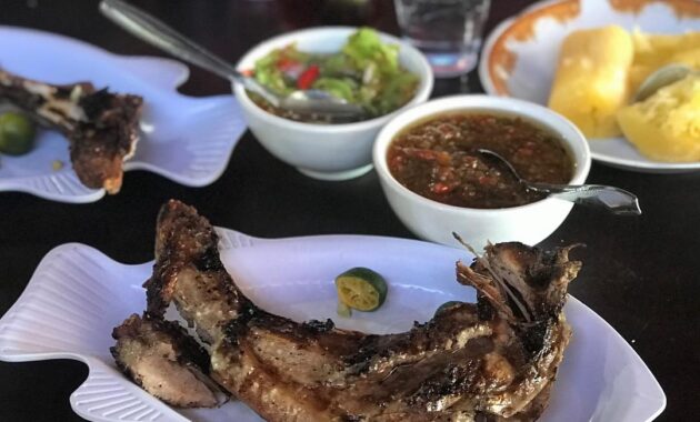 top 10+ tempat makan enak di manado yang terkenal dan adakah restoran seafood atau steak?