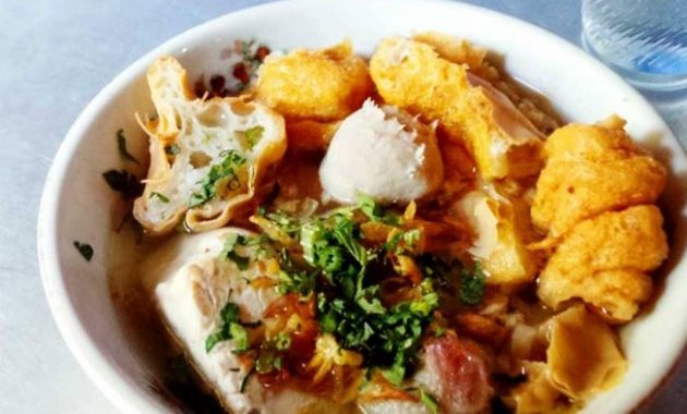Top 10+ Tempat Makan Siang di Bandung Paling Recommended, Ini Daftarnya!