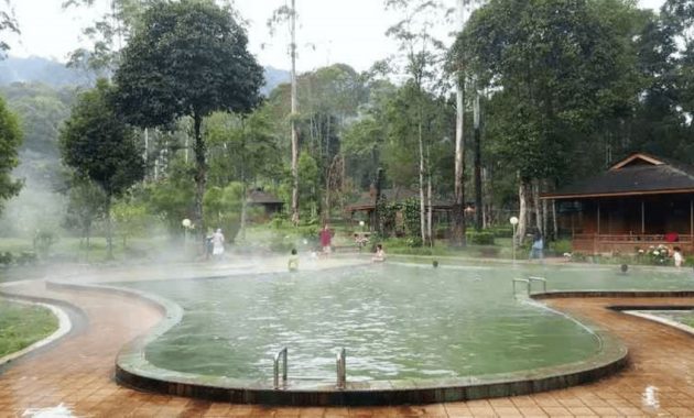 top 10+ villa dengan private pool di ciwidey dekat kawah putih penangkaran rusa, mulai dari rp450.000, 1. Bubu Jungle Resort, 2. Glamping Legok Kondang Lodge, 3. Patuha Resort, 4. Ciwidey Valley Resort, 5. Villa Cimanggu