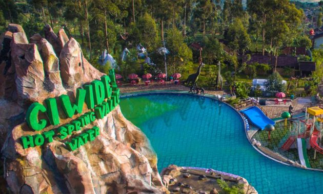 top 10+ villa dengan private pool di ciwidey dekat kawah putih penangkaran rusa, mulai dari rp450.000, 1. Bubu Jungle Resort, 2. Glamping Legok Kondang Lodge, 3. Patuha Resort, 4. Ciwidey Valley Resort, 5. Villa Cimanggu