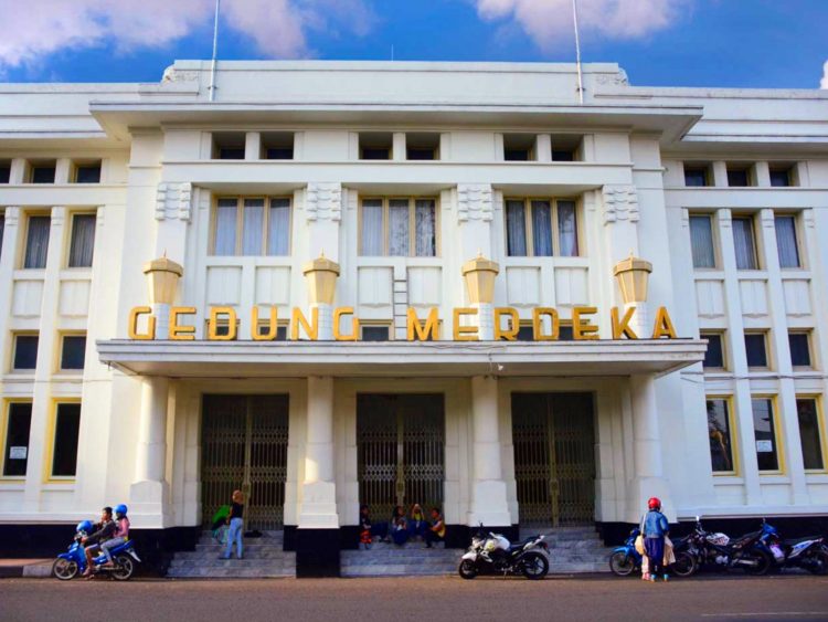 itinerary wisata ke bandung, panduan liburan di bandung, panduan wisata ke bandung, tips liburan di bandung, wisata bandung, wisata ke bandung, wisata seru di bandung, top 101+ tips liburan di bandung, cara menyusun itinerary wisata ke bandung