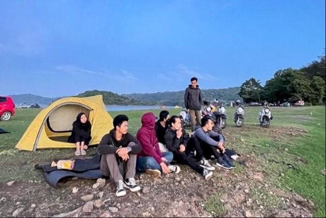 danau tanralili, hutan pinus malino, jungle camp, lembah loe, lembah ramma, lembanna, top 11+ tempat camping terbaik di gowa, malino, lembanna, jungle camp dll
