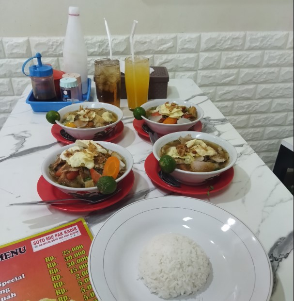 resto soto di bogor, restoran soto di bogor, soto di bogor, soto enak di bogor, soto mie di bogor, tempat makan soto di bogor, warung soto di bogor, top 12+ rekomendasi soto di bogor paling enak & legendaris, terbaik!