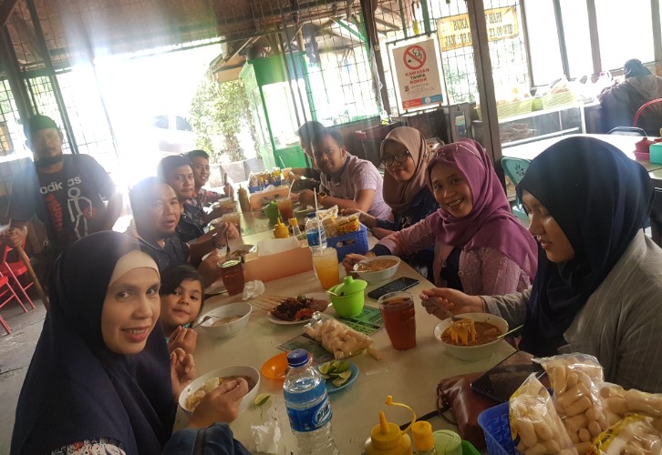 resto soto di bogor, restoran soto di bogor, soto di bogor, soto enak di bogor, soto mie di bogor, tempat makan soto di bogor, warung soto di bogor, top 12+ rekomendasi soto di bogor paling enak & legendaris, terbaik!