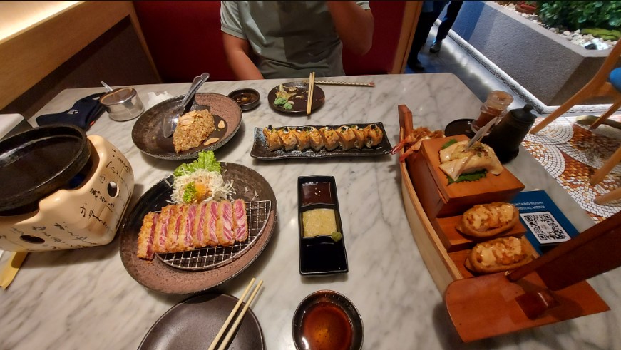 resto sushi di pik, restoran sushi di pik, sushi di pik, sushi enak di pik, tempat makan sushi di pik, top 12+ restoran sushi di pik terkenal enak dengan menu premium!