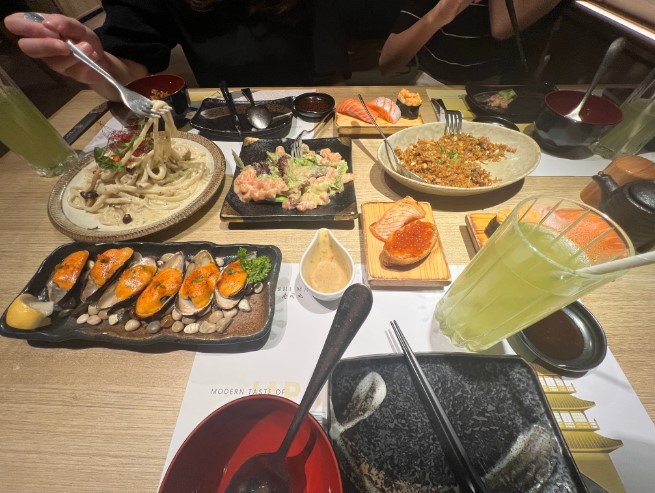 resto sushi di pik, restoran sushi di pik, sushi di pik, sushi enak di pik, tempat makan sushi di pik, top 12+ restoran sushi di pik terkenal enak dengan menu premium!