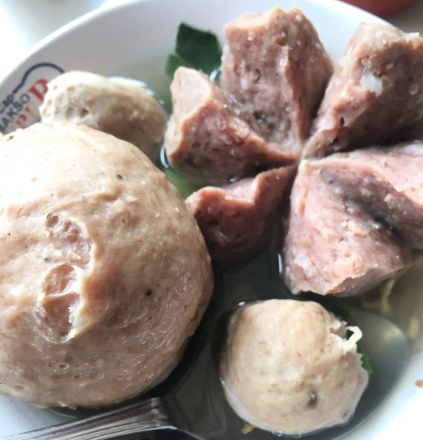 bakso enak di bsd, kedai bakso enak di bsd, mie ayam enak di bsd, outlet bakso enak di bsd, outlet mie ayam enak di bsd, rekomendasi bakso enak di bsd, tempat makan bakso enak di bsd, tempat makan mie ayam enak di bsd, warung bakso enak di bsd, warung mie ayam enak di bsd, top 12+ tempat makan bakso enak di bsd, warung bakso mie ayam legend