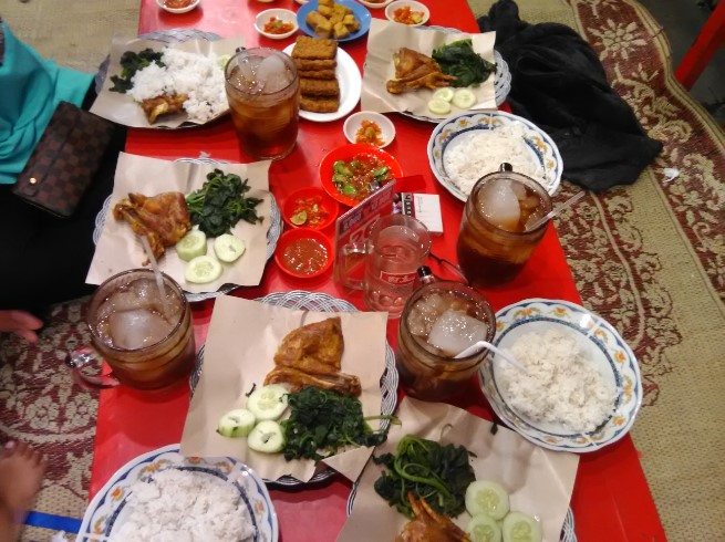 cafe di purworejo, kuliner di purworejo, resto di purworejo, restoran di purworejo, tempat makan di purworejo, tempat makan enak di purworejo, tempat wisata kuliner di purworejo, wisata kuliner di purworejo, top 12+ tempat makan enak di purworejo, restoran & cafe paling terkenal