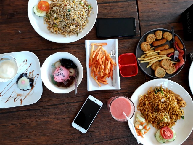cafe di purworejo, kuliner di purworejo, resto di purworejo, restoran di purworejo, tempat makan di purworejo, tempat makan enak di purworejo, tempat wisata kuliner di purworejo, wisata kuliner di purworejo, top 12+ tempat makan enak di purworejo, restoran & cafe paling terkenal