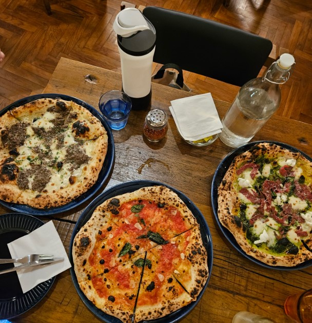 cafe pizza di kemang, outlet pizza di kemang, pizza di kemang, pizza enak di kemang, resto pizza di kemang, restoran pizza di kemang, tempat makan pizza di kemang, top 12+ tempat makan pizza di kemang paling enak & terkenal!