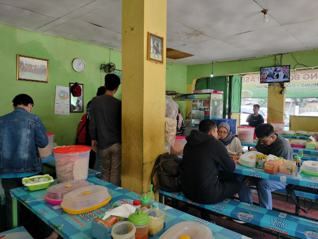 resto soto di jakarta selatan, restoran soto di jakarta selatan, soto di jakarta selatan, tempat makan soto di jakarta selatan, toko soto di jakarta selatan, warung soto di jakarta selatan, top 12+ warung soto di jakarta selatan paling enak & legendaris!