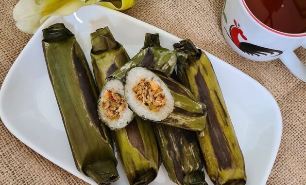 top 13+ referensi jajanan dan kue khas daerah manado untuk menemani liburanmu, wajib dibawa pulang!