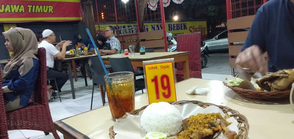 bebek di bandung, bebek enak di bandung, outlet bebek di bandung, resto bebek di bandung, rumah makan bebek di bandung, tempat makan bebek di bandung, tempat makan bebek enak di bandung, tempat makan bebek terbaik di bandung, warung bebek di bandung, top 13+ tempat makan bebek di bandung paling enak & legendaris!