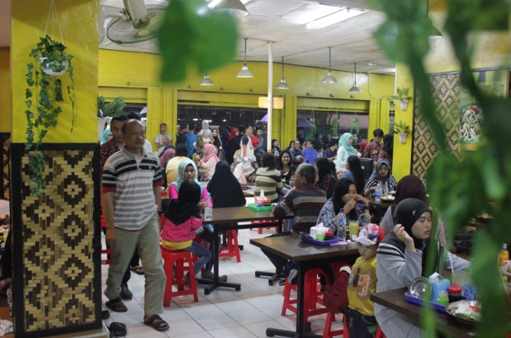 bebek di bandung, bebek enak di bandung, outlet bebek di bandung, resto bebek di bandung, rumah makan bebek di bandung, tempat makan bebek di bandung, tempat makan bebek enak di bandung, tempat makan bebek terbaik di bandung, warung bebek di bandung, top 13+ tempat makan bebek di bandung paling enak & legendaris!