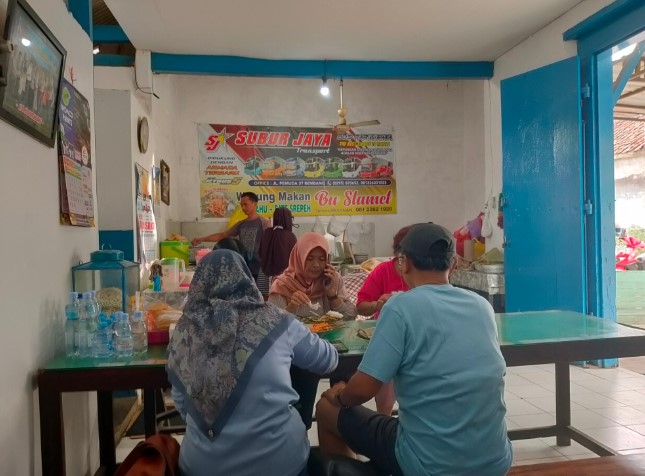 cafe di rembang, resto di rembang, restoran, tempat kuliner di rembang, tempat makan di rembang, tempat makan enak di rembang, top 13+ tempat makan enak di rembang paling populer, bikin nagih!
