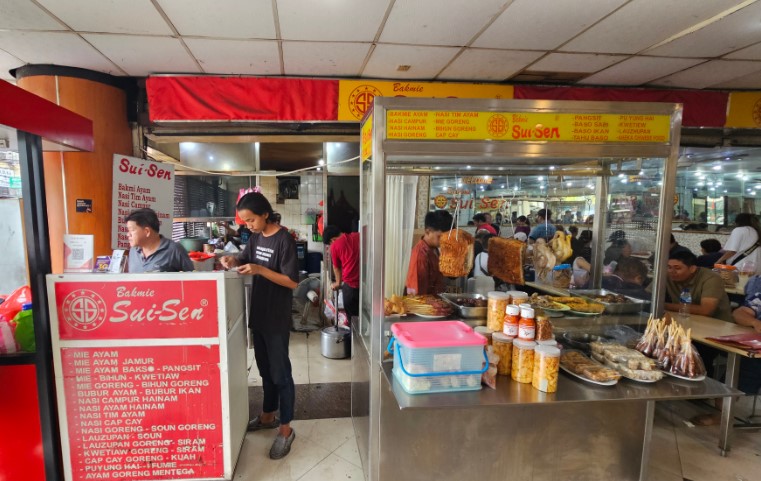 bakmi di sawah besar, kuliner di sawah besar, resto di sawah besar, restoran di sawah besar, rumah makan di sawah besar, rumah makan padang di sawah besar, soto di sawah besar, tempat makan di sawah besar, tempat makan enak di sawah besar, top 13+ tempat makan enak di sawah besar, kuliner spesial legendaris!