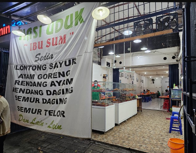 bakmi di sawah besar, kuliner di sawah besar, resto di sawah besar, restoran di sawah besar, rumah makan di sawah besar, rumah makan padang di sawah besar, soto di sawah besar, tempat makan di sawah besar, tempat makan enak di sawah besar, top 13+ tempat makan enak di sawah besar, kuliner spesial legendaris!