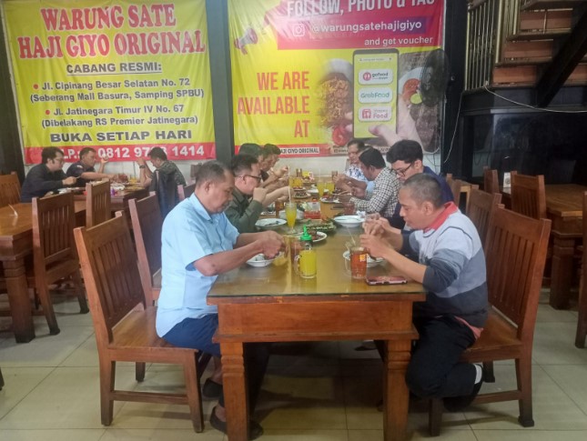 resto sate kambing di jakarta timur, restoran sate kambing di jakarta timur, rumah makan sate kambing di jakarta timur, sate kambing di jakarta timur, sate kambing enak di jakarta timur, tempat makan sate kambing di jakarta timur, warung sate kambing di jakarta timur, top 13+ tempat makan sate kambing di jakarta timur paling enak & legendaris!