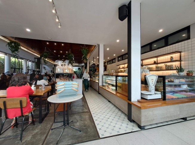 cafe dessert di bandung, dessert di bandung, dessert enak di bandung, dessert terkenal di bandung, resto dessert di bandung, tempat dessert di bandung, tempat makan dessert di bandung, top 13+ tempat menikmati dessert di bandung paling enak & terkenal!