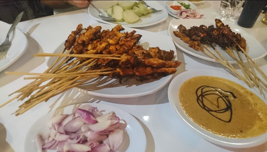 makan sate ayam di semarang, sate ayam di semarang, sate ayam enak di semarang, tempat makan sate ayam di semarang, warung sate ayam di semarang, top 13+ warung sate ayam enak di semarang paling terkenal & legend