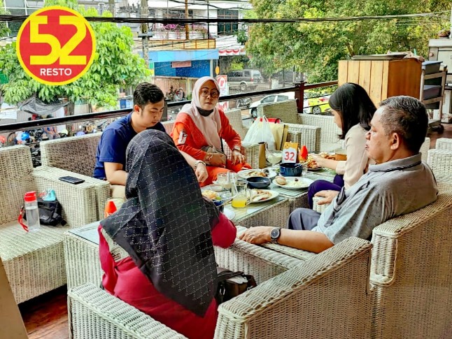 resto seafood di malang, restoran seafood di malang, rumah makan seafood di malang, tempat makan seafood di malang, top 15+ restoran seafood di malang legendaris & enak, tempat makan populer!