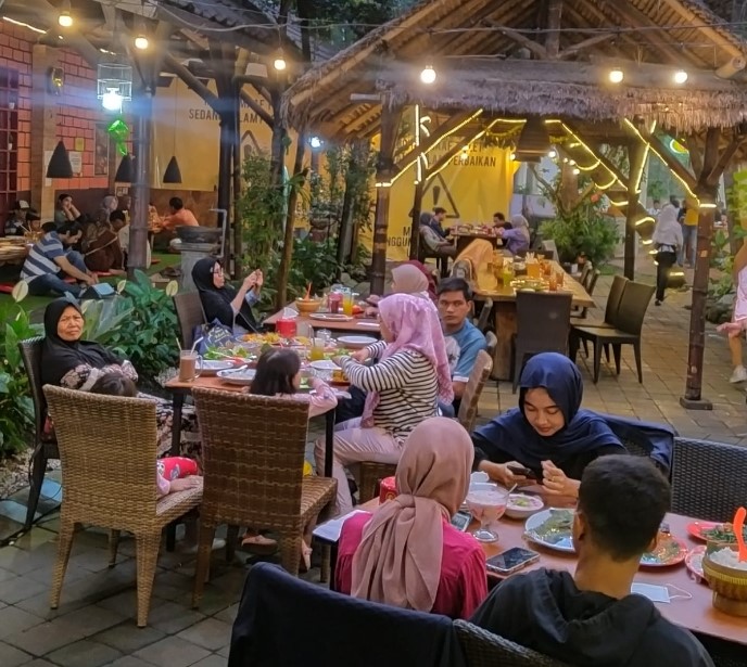 Top 15+ Restoran Seafood di Malang Legendaris & Enak, Tempat Makan Populer!