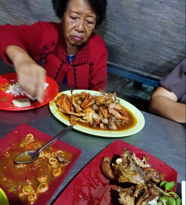 resto seafood di malang, restoran seafood di malang, rumah makan seafood di malang, tempat makan seafood di malang, top 15+ restoran seafood di malang legendaris & enak, tempat makan populer!