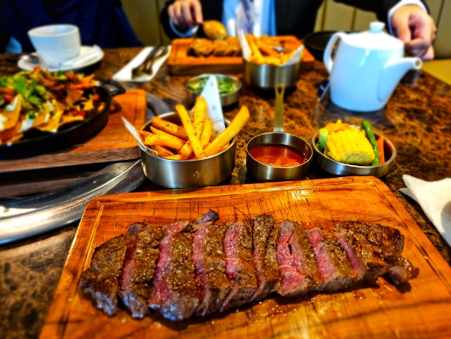 resto steak di bandung, restoran steak di bandung, steak di bandung, steak enak di bandung, steak house di bandung, tempat makan steak di bandung, top 15+ tempat makan steak di bandung paling enak & premium!