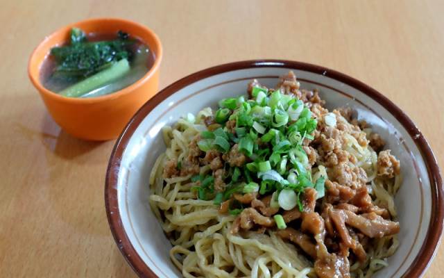 bakso di blitar, mie ayam di blitar, warung bakso di blitar, warung mie ayam di blitar, top 15+ warung mie ayam di blitar paling enak & populer, ada bakso juga!