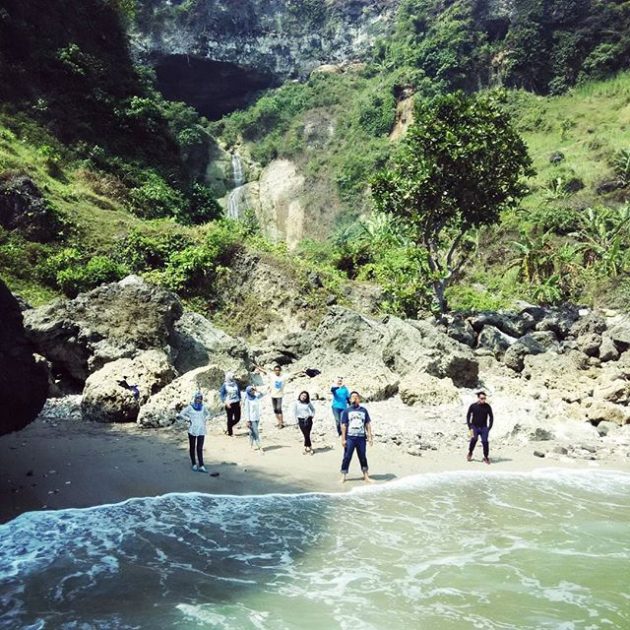 air terjun di kebumen, air terjun terbaik di kebumen, curug di kebumen, objek wisata di kebumen, tempat wisata alam di kebumen, wisata air terjun di kebumen, wisata alam di kebumen, top 16+ air terjun di kebumen terbaik & paling hits, lokasi curug, tiket dll