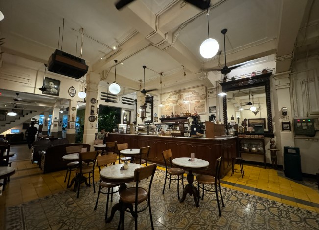 Top 17+ Cafe di Menteng Paling Hits & Asyik, Tempat Nongkrong yang Cozy