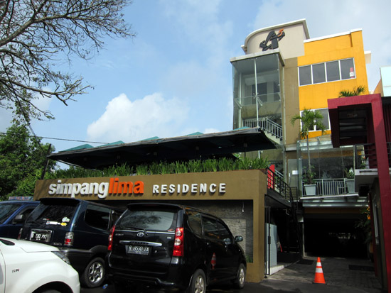 Top 17+ Hotel Dekat Simpang Lima Semarang dari Rp100K, Murah & Mewah!