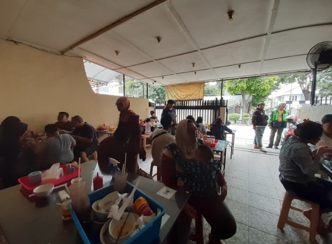 cafe di duren sawit, resto di duren sawit, restoran di duren sawit, rumah makan di duren sawit, tempat makan di duren sawit, tempat makan enak di duren sawit, top 17+ tempat makan enak di duren sawit yang menyajikan menu spesial