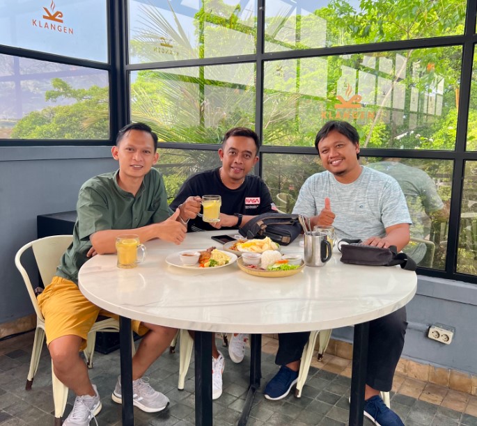 cafe di duren sawit, resto di duren sawit, restoran di duren sawit, rumah makan di duren sawit, tempat makan di duren sawit, tempat makan enak di duren sawit, top 17+ tempat makan enak di duren sawit yang menyajikan menu spesial
