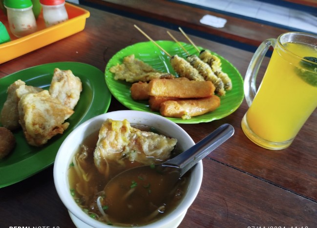 cafe di duren sawit, resto di duren sawit, restoran di duren sawit, rumah makan di duren sawit, tempat makan di duren sawit, tempat makan enak di duren sawit, top 17+ tempat makan enak di duren sawit yang menyajikan menu spesial