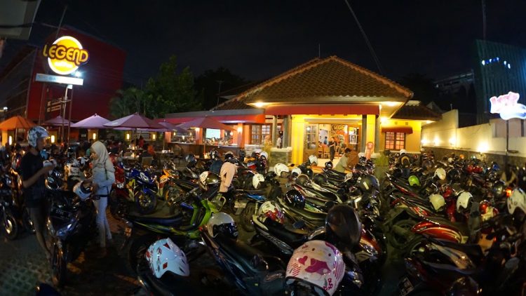 Top 19+ Tempat Ngopi di Semarang Instagramable & Hits, Ada Cafe Rooftop