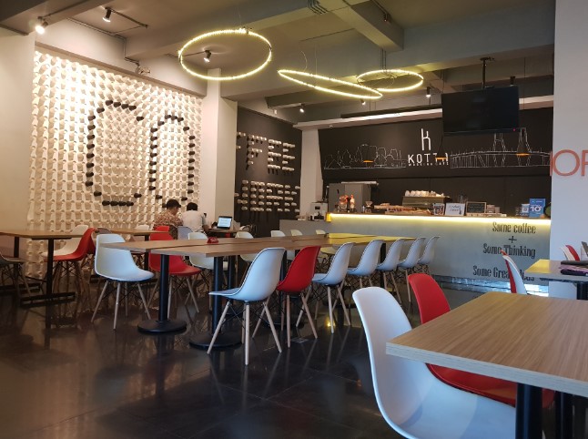 coworking space di surabaya, coworking space nyaman di surabaya, coworking space terbaik di surabaya, top 18+ coworking space di surabaya paling nyaman buat kerja & nugas!