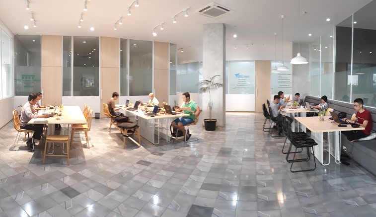 coworking space di surabaya, coworking space nyaman di surabaya, coworking space terbaik di surabaya, top 18+ coworking space di surabaya paling nyaman buat kerja & nugas!