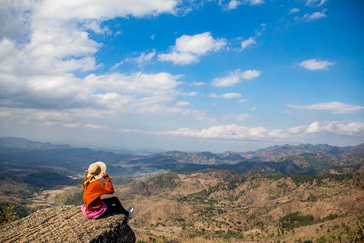 gunung di jawa tengah, gunung pemula mendaki di jawa tengah, gunung terindah di jawa tengah, top 18+ gunung terindah & terbaik di jawa tengah, pendaki wajib taklukkan!