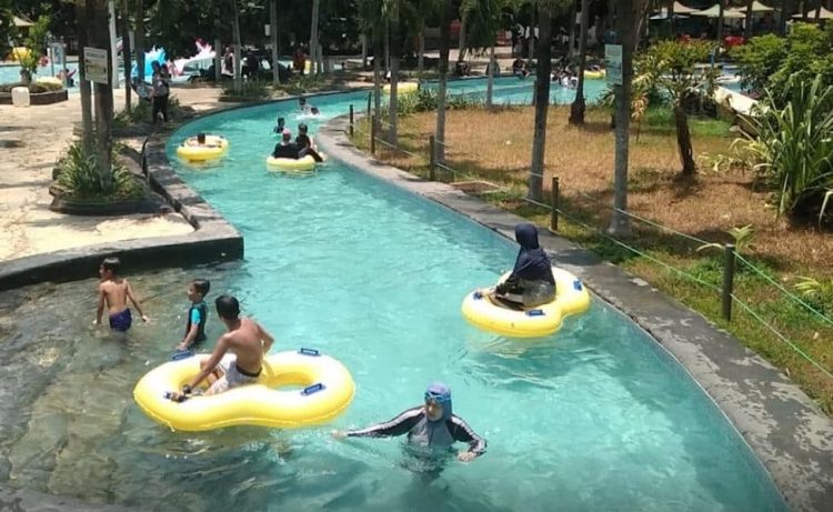 kolam renang alami di subang, kolam renang di subang, tempat bermain air di subang, tempat liburan di subang, tempat rekreasi di subang, tempat wisata di subang, waterboom di subang, waterpark di subang, wisata di subang, top 18+ kolam renang di subang terbaik & terluas, fasilitas lengkap!