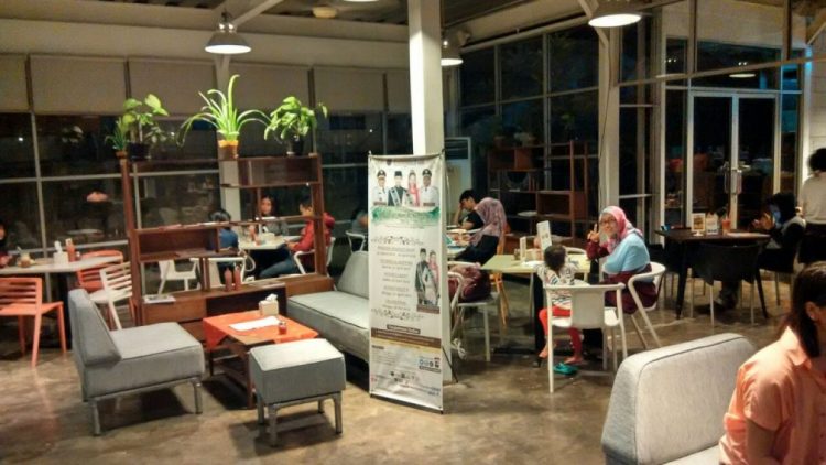 top 28+ tempat makan di depok enak, cafe & resto legendaris terbaik
