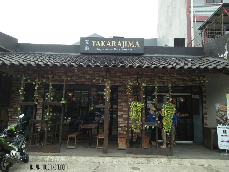 cafe di depok, depok, kuliner di depok, kuliner enak di depok, resto depok, restoran di depok, tempat hangout di depok, tempat kongkow di depok, tempat kuliner di depok, tempat makan di depok, tempat makan enak depok, tempat nongkrong di depok, tempat wisata kuliner di depok, top 18+ restoran di depok paling enak & terkenal, wisata kuliner hits