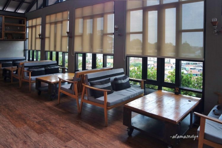 cafe di semarang, cafe tempat ngopi di semarang, coffee di semarang, coffee shop hits di semarang, kafe di semarang, tempat ngopi di semarang, tempat ngopi hits di semarang, top 19+ tempat ngopi di semarang instagramable & hits, ada cafe rooftop