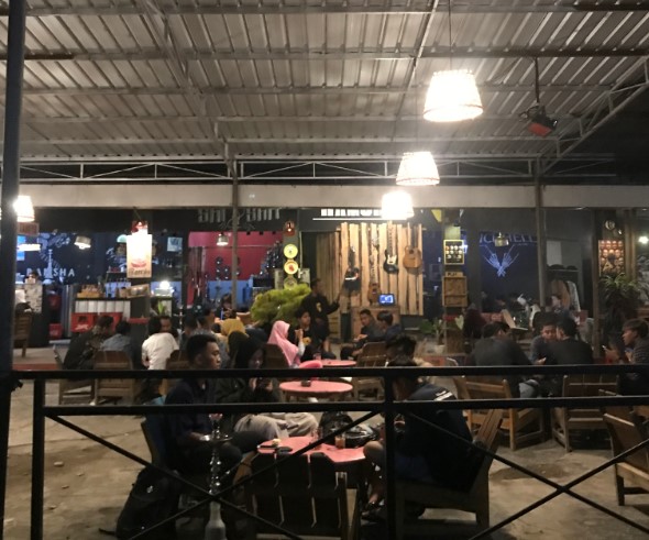 cafe 24 jam di purwokerto, cafe di purwokerto, cafe hits di purwokerto, resto di purwokerto, tempat hangout di purwokerto, tempat kongkow di purwokerto, tempat nongkrong 24 jam di purwokerto, tempat nongkrong di purwokerto, tempat nongkrong kekinian di purwokerto, top 19+ tempat nongkrong di purwokerto yang cozy, cafe hits kekinian