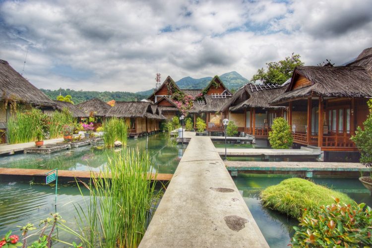 hotel di bandung, hotel instagramable di bandung, hotel romantis di bandung, penginapan romantis di bandung, villa romantis di bandung, villa romantis di dago, villa romantis di kota bandung, villa romantis di lembang, top 19+ villa & hotel romantis di bandung untuk honeymoon terbaik & instagramable