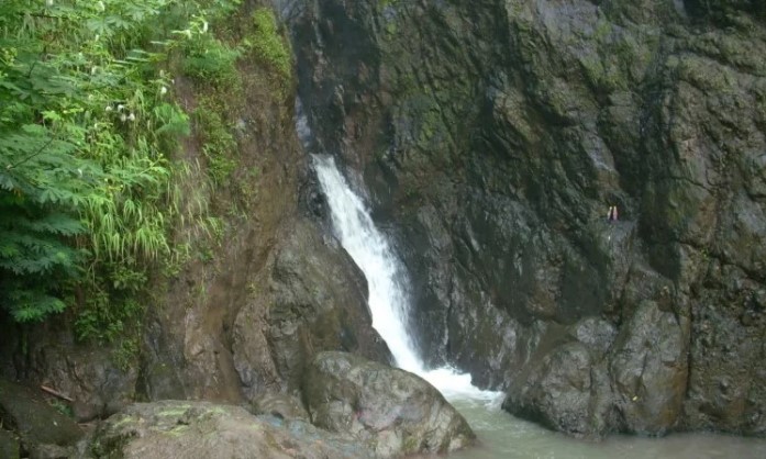 air terjun di majalengka, curug di majalengka, curug terbaik di majalengka, curug terindah di majalengka, objek wisata alam di majalengka, wisata air terjun di majalengka, wisata alam di majalengka, wisata curug di majalengka, top 20+ curug di majalengka terbaik & terhits dikunjungi, air terjun indah